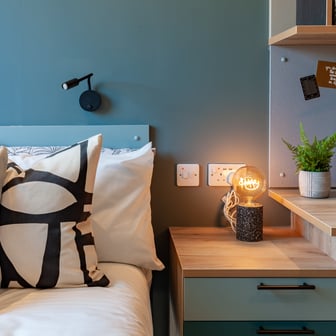 Premium En Suite City View - Image 3